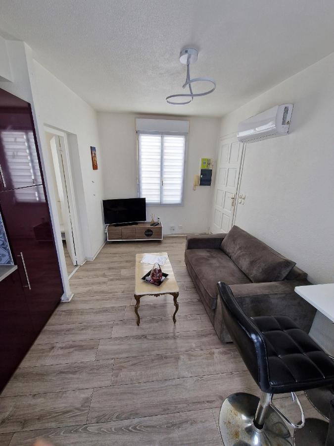 Plein Centre Appartement Climatise Et Spacieux Avec Grande Terrasse Sur Le Toit A Νίκαια Εξωτερικό φωτογραφία